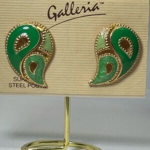 Vintage Galleria Green Enamel Abstract Post Earrings